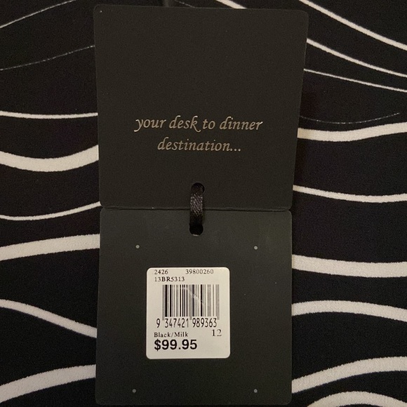 Dress - Picture 3 of 4